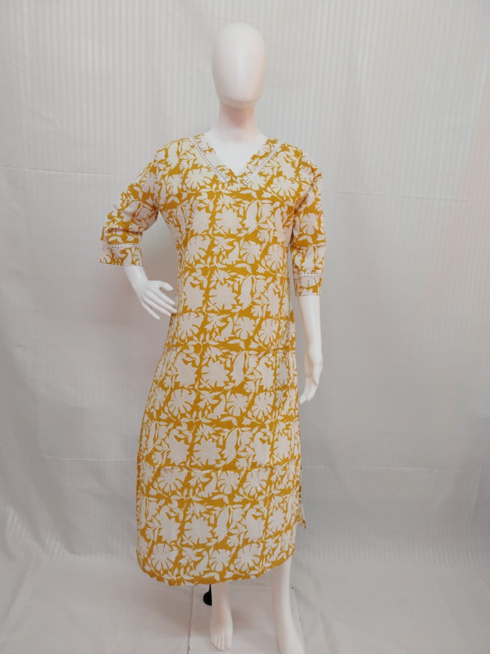 Cotton Floral Print Kurti (With Lining)